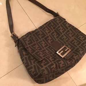 VINTAGE FENDI BAG